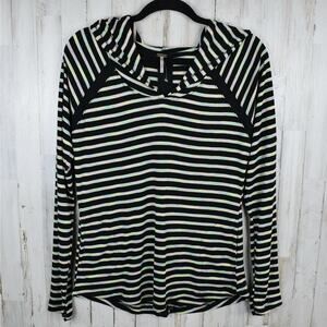 Poof black striped knit hooded shirt top Junior's size medium pockets Y2K scene